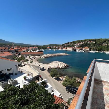 Apartments Peronja Jelsa Seafront Luaran gambar