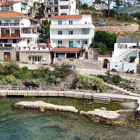 Apartments Peronja Jelsa Seafront Luaran gambar