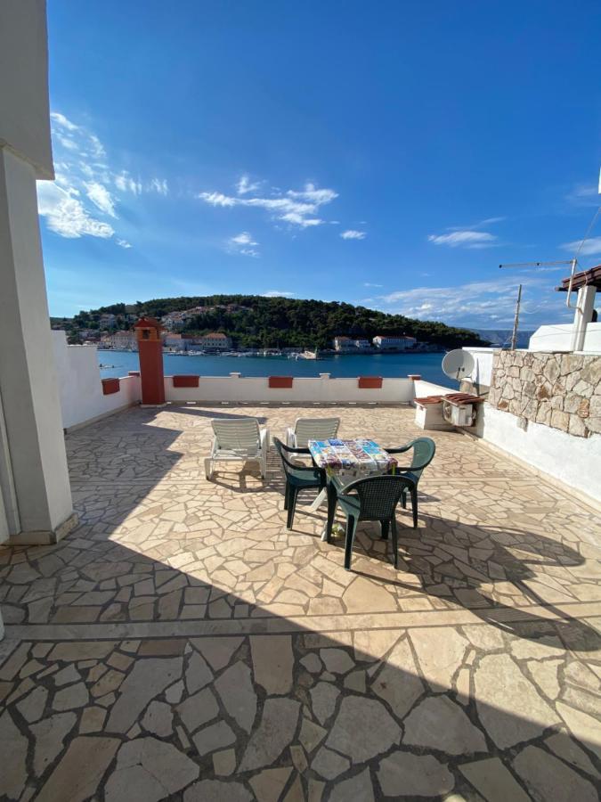 Apartments Peronja Jelsa Seafront Luaran gambar