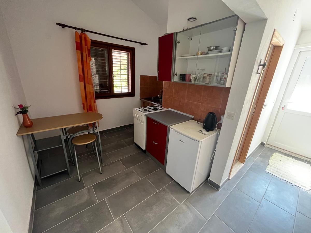 Apartments Peronja Jelsa Seafront Luaran gambar