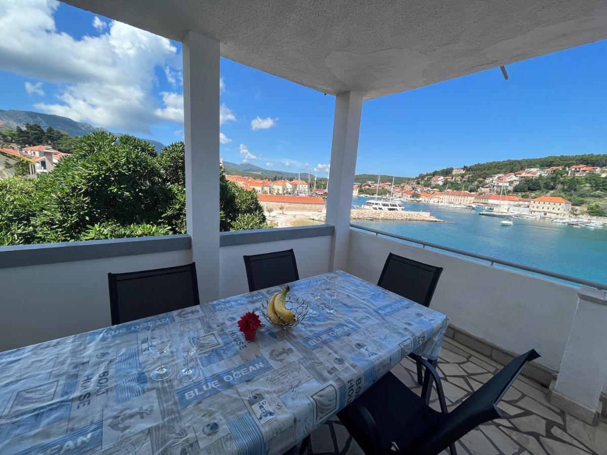 Apartments Peronja Jelsa Seafront Luaran gambar