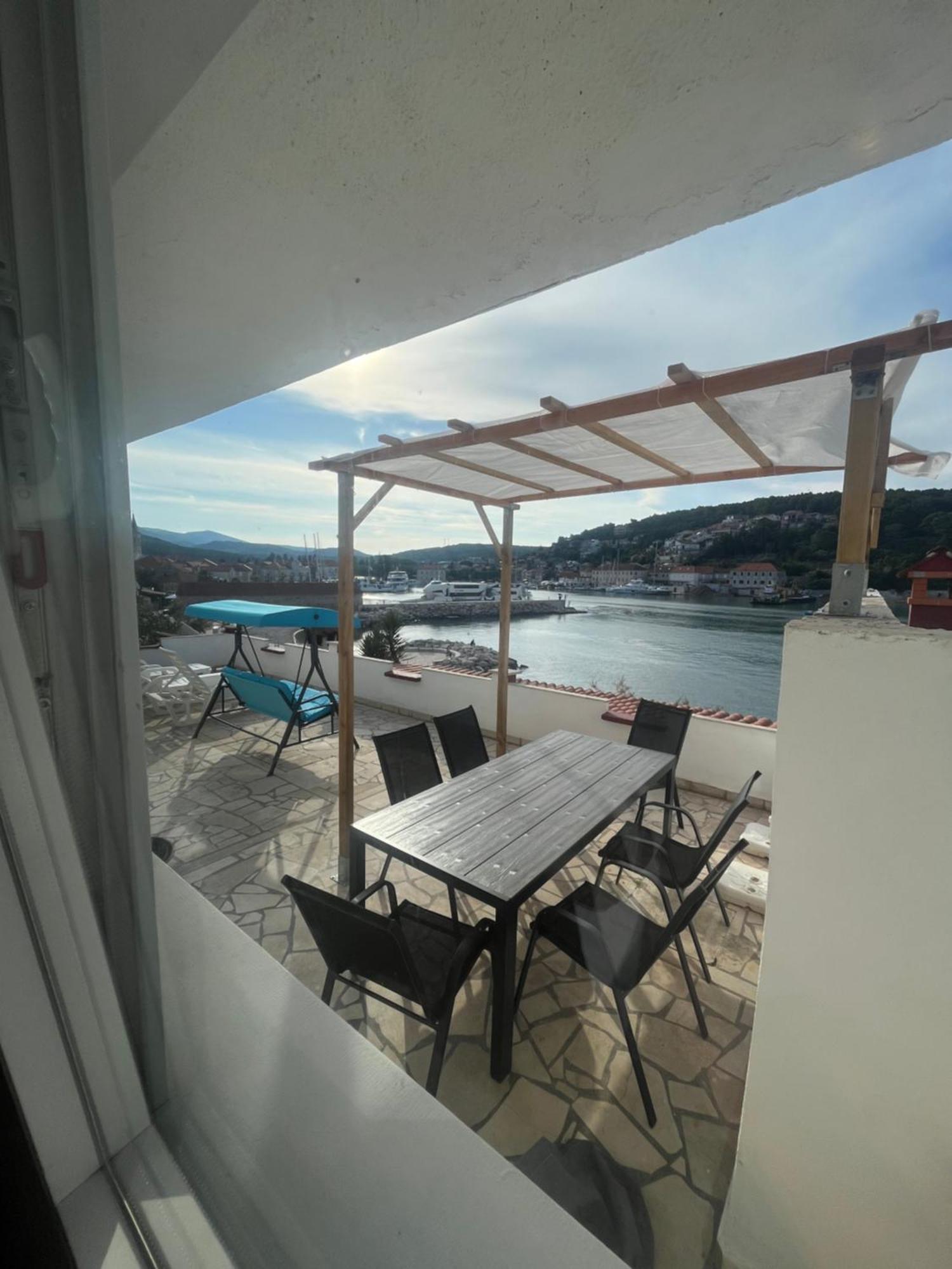 Apartments Peronja Jelsa Seafront Luaran gambar