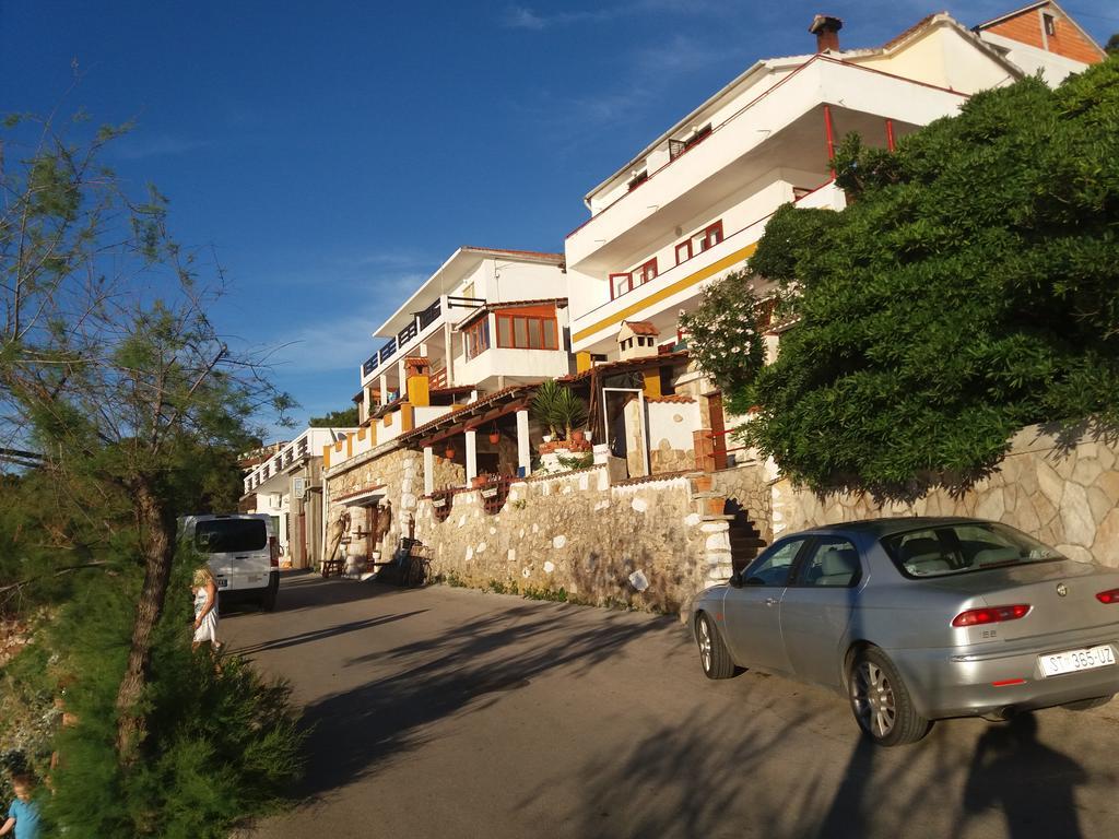Apartments Peronja Jelsa Seafront Luaran gambar